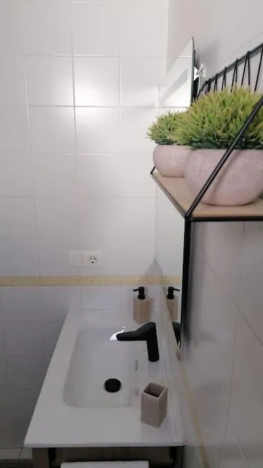Views, Family & Private Parking In Alto Albayzin Apartment Granada Spain