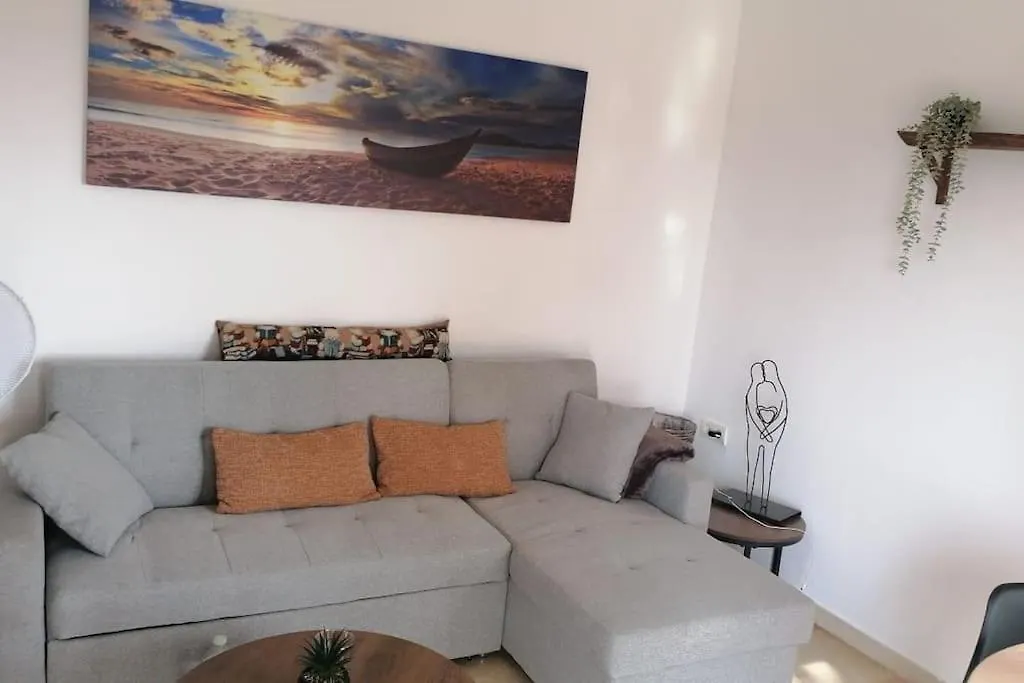 Views, Family & Private Parking In Alto Albayzin Apartment Granada